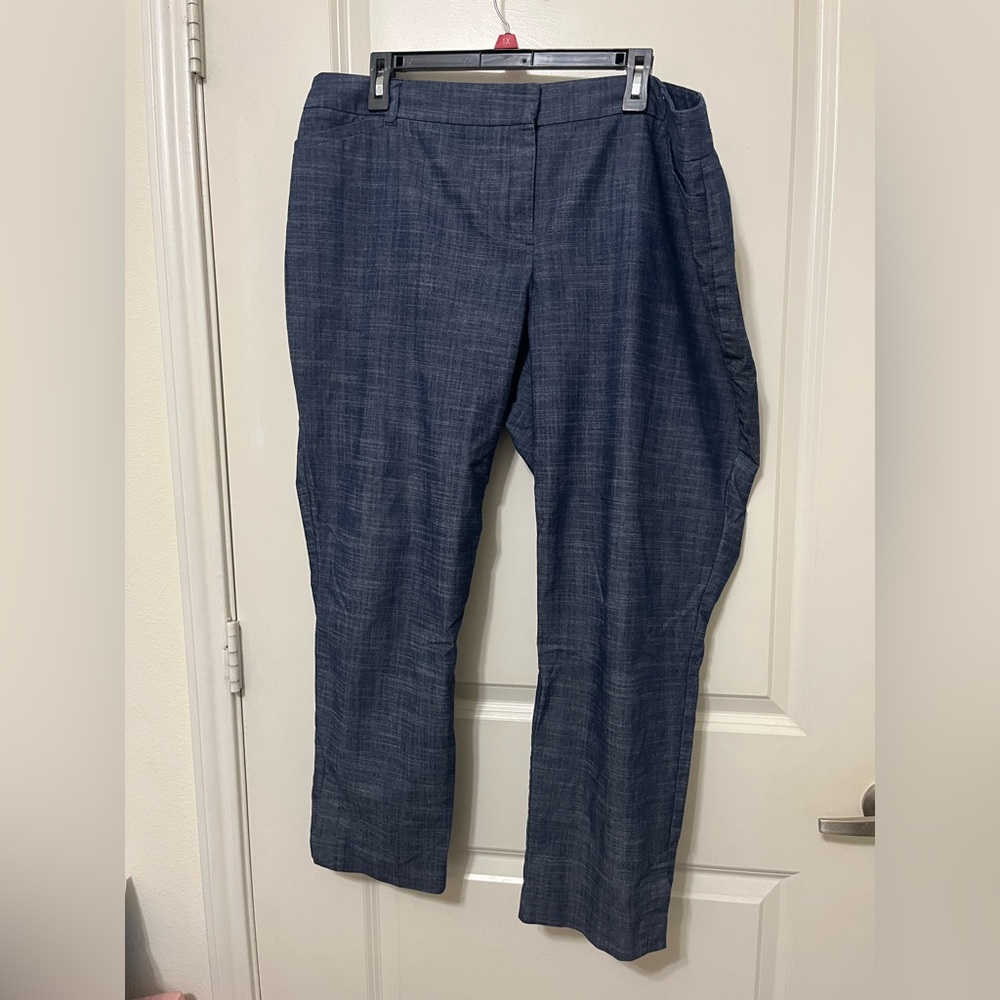 Van Heusen slacks size 18